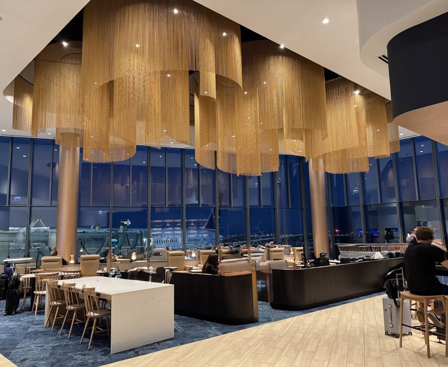 Business Lounge in the evening
