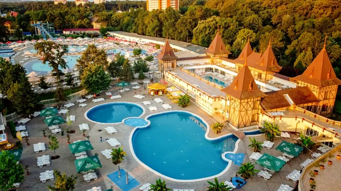 Tourist facility Băile Felix Photo Apuseni Info