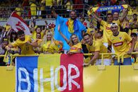 The yellow t-shirts invaded the stadium 