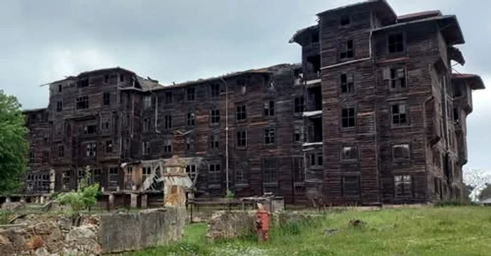 Greek Orthodox orphanage Princeipo, the largest wooden building in Europe: FB