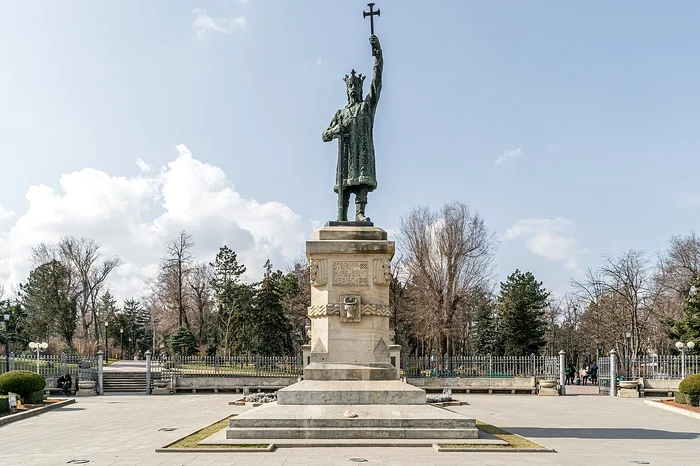 The statue of Stephen the Great. Symbol of Chisinau. Wikipedia. 