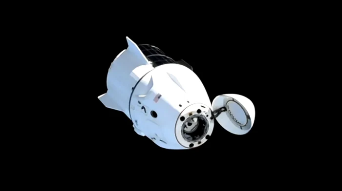 Spacex Drago spacecraft leaves the NASA's International Space Station