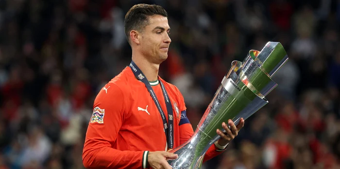 Cristiano Ronaldo and the long -awaited trophy. Photo Getty Images  