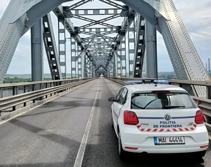 The traffic on the Giurgiu - Russian bridge will be temporarily suspended in both directions. Photo Facebook May