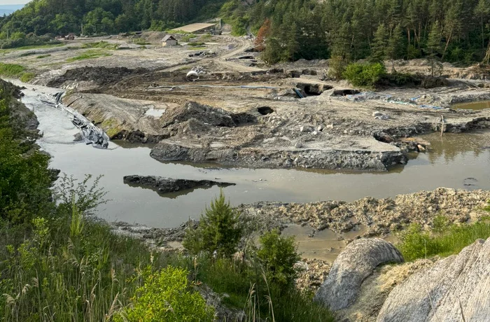 The works performed at Praid have increased salinity in the Târnava Mică Mircea Fechet river