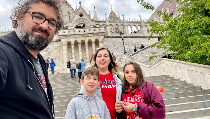 Estera and Darius Cornean, along with the two children. Photo source: Darius Cornean