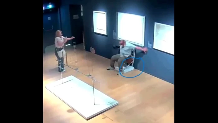 Tourist destroying an Italian Museum Museum Opera Opera, JPG video capture