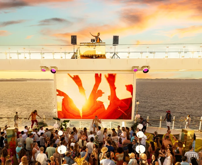Party on the cruise ship stationed in Ibiza