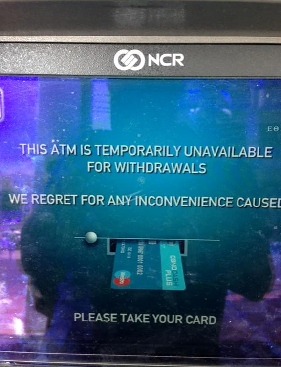 Atcomat from Greece left without cash