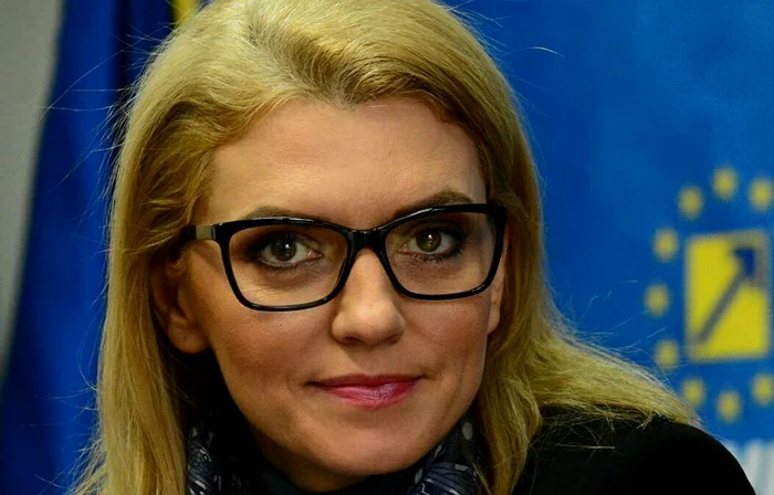 Alina Gorghiu welcomed Bolojan's appointment as a prime minister. Facebook photo