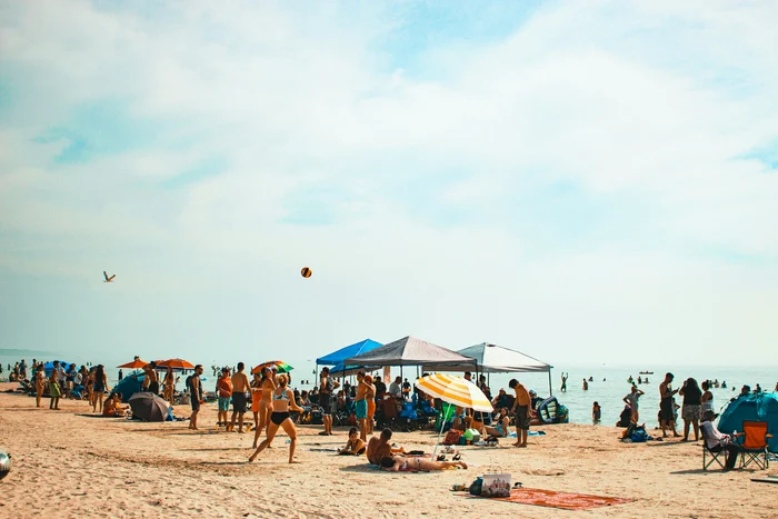 The beaches of Bulgaria attract tens of thousands of Romanians annually. Photo: Unssplash