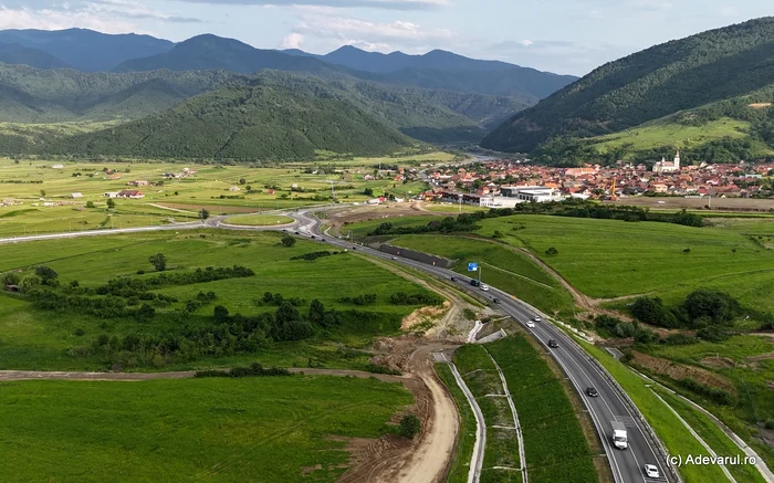 Boița commune, at the entrance to the Olt Valley. Photo: Daniel Guță. TRUTH