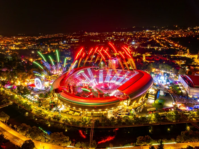 Atmosfera incendiară de la UNTOLD 2024, când arena a explodat în culori Foto Arhiva Adevărul