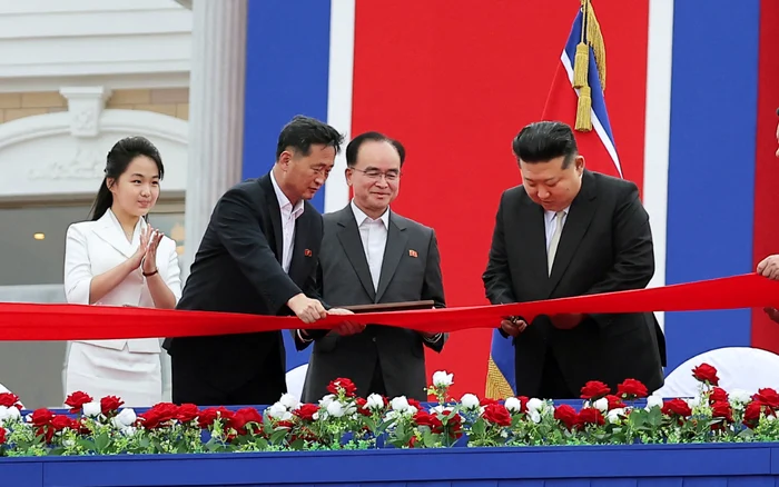 Kim Jong o inaugurates with fast a spa complex at Wonsan Kalma, on the East Coast of the PHOTO: X
