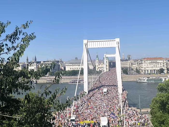 Gay Prade to Budapest Photo: X