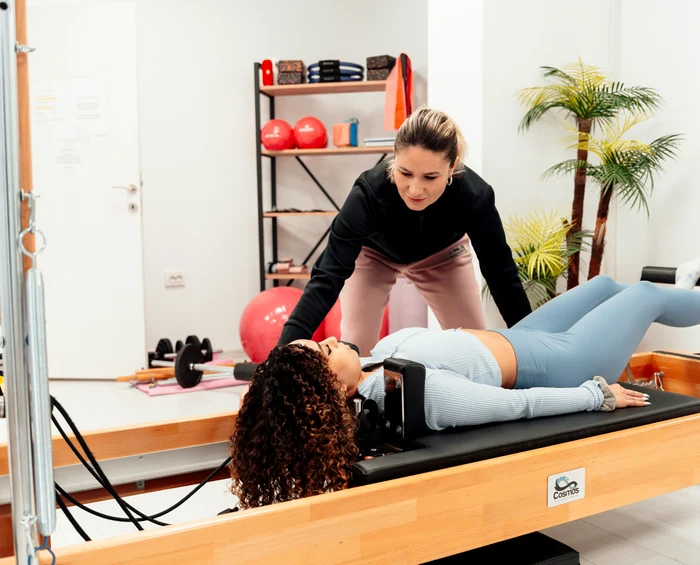 Back pains can be treated easier than they think. Photo: Unssplash