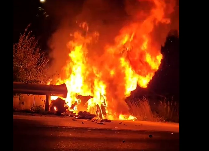 The car was filled with photo flames: Tiktok capture