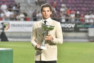 At the wedding of Kirei Hagi, Adi Ilie said where Ianis sees: