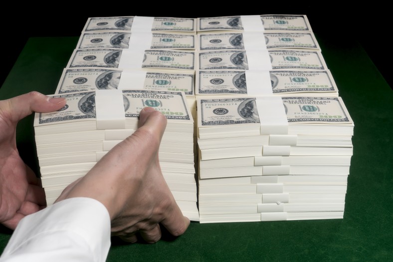 A million dollars in new banknotes (illustrative photo)