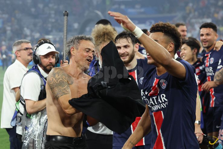 Luis Enrique at the end of the PSG - Inter Milano photo: Ionuţ Iordache (GSP)