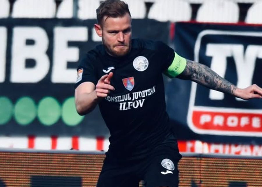 Holzmann was captain at the Clinceni Academy / Photo source: Instagram