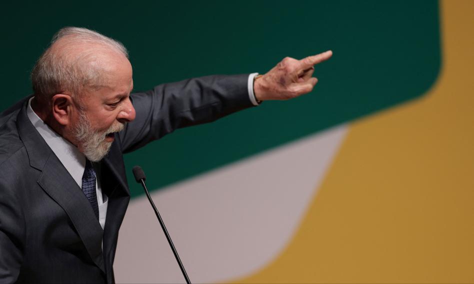 The President of Brazil presses on Macron. He also talks about genocide in the Gaza Strip.