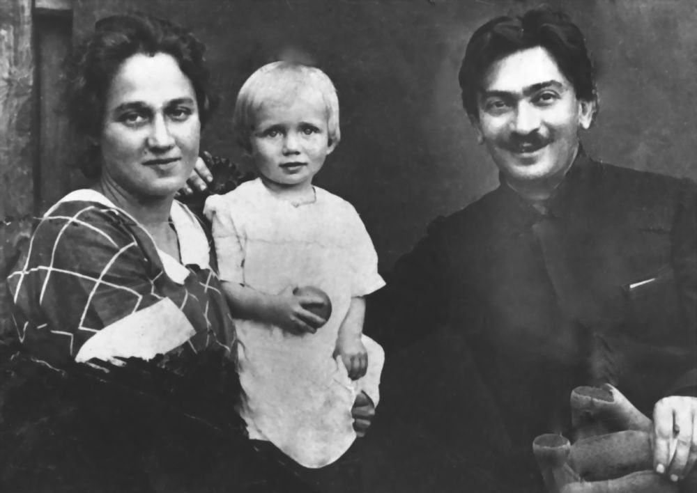 Boris Lvovich Brooke with a family