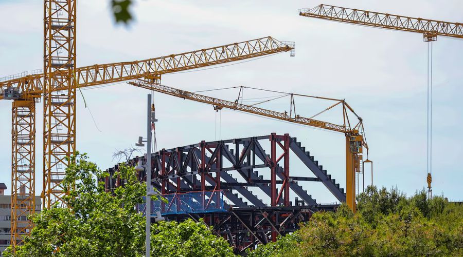 Here's where Barcelona will evolve over 40 days! »Between cranes, without catering, toilets, lifts and parking