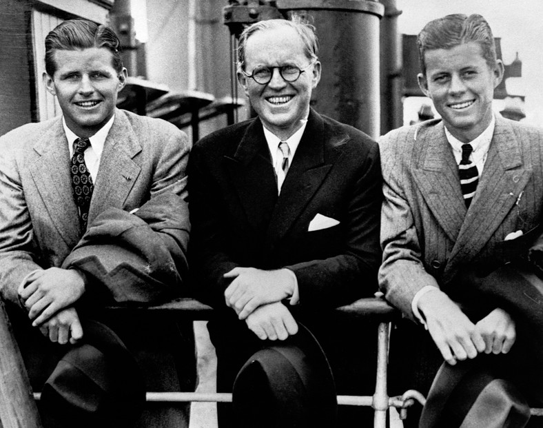 Joseph Jr, Joseph SR and John Fitzgerald Kennedy, in the 1940s.