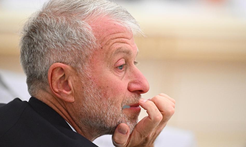 Great Britain wants to sue Abramowicz. It's still about Chelsea London