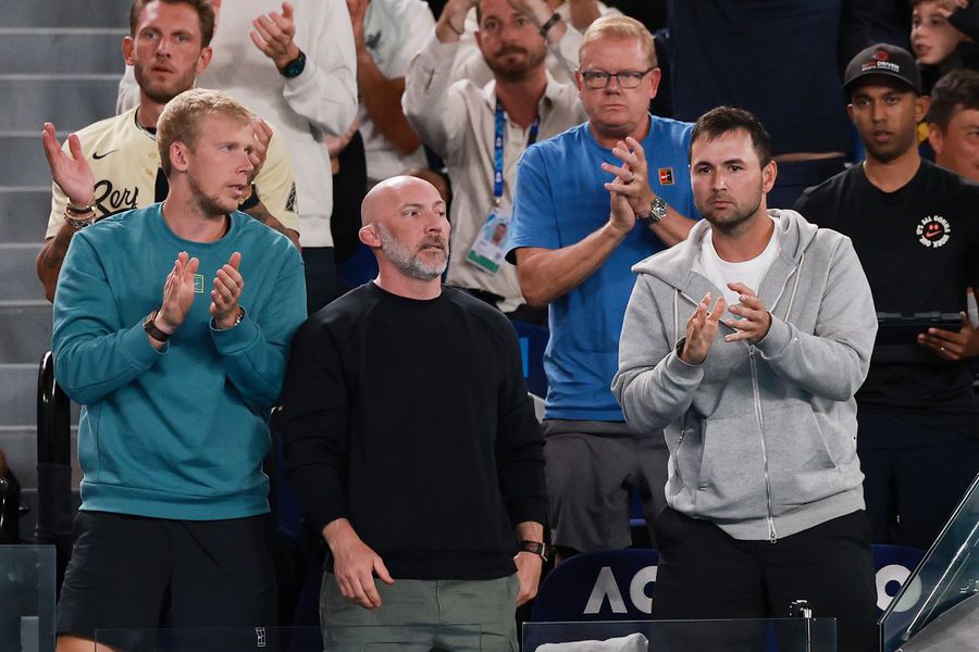 Arynei Sabalenka team: Andrei Vasilevski, Jason Stacy, Anton Dubrov, on the top row, to the right Shane Liyanage Photo: Guliver/Gettyimages Aryna Sabalenka, between tennis mathematics and sensations: