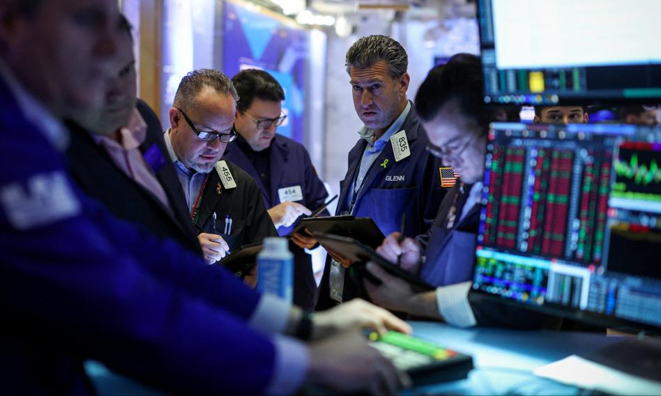 Wall Street without major changes after poor data from the economy. S & P500 at most from February