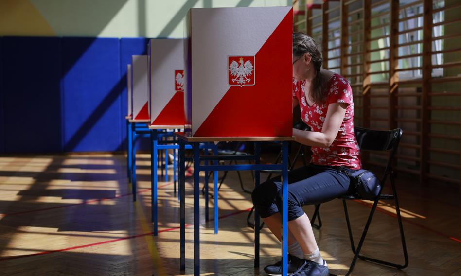 Electoral statistics. Trzaskowski won in 10 provinces, Nawrocki in 6