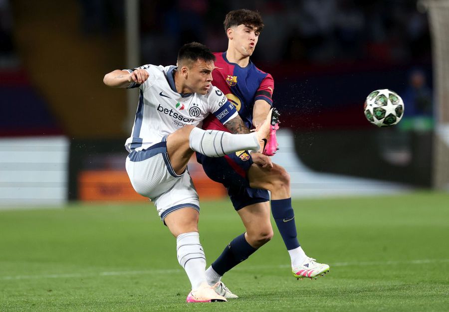 Lautaro Martinez and Pau Cubarsi in Barcelona - Inter 3-3 / Photo: Imago Changes thought by Cristi Chivu for inter with Inter with Monterrey »How could his first 11!