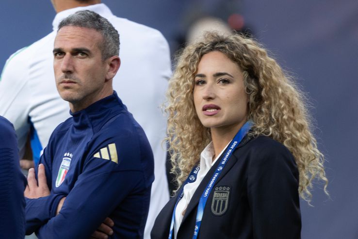 Italy came with the nutritionist at the match against Romania. Who is Maria Luisa Cravana
