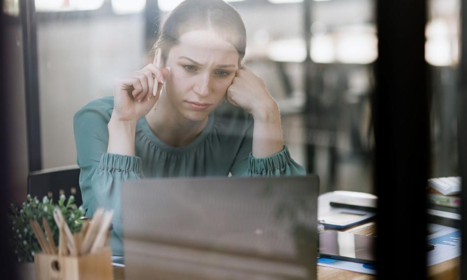 Attention banks clients. As many as 10 of them planned breaks at the weekend