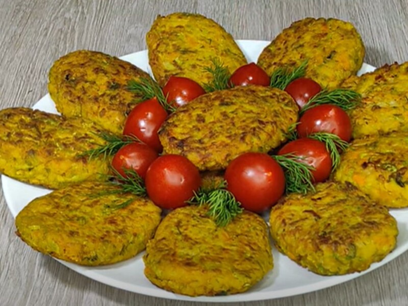 Add this to zucchini - and vegetable cutlets will turn out surprisingly tasty. Everyone is looking for this seasonal recipe