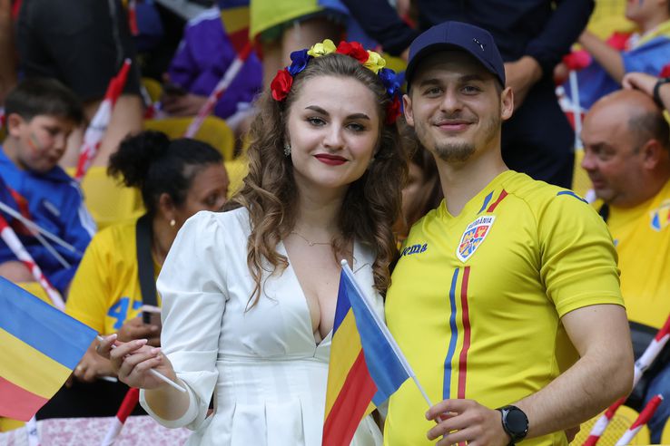 The supporters made a show in the stands in Austria - Romania 2-1 Photo: Ionuţ Iordache (GSP)