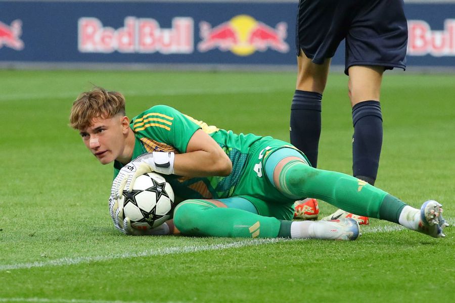 The Romanian international signed with Juventus! »