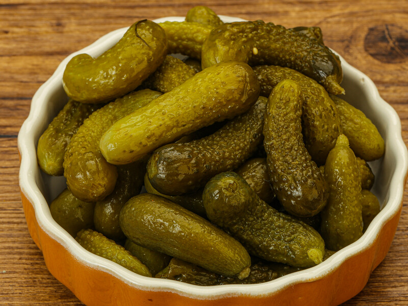 Prepare this simple brine - and alcohol cucumbers will quickly turn out tasty. Verified recipe