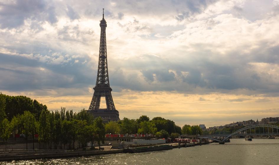 Public media employees in France against plans "French BBC"