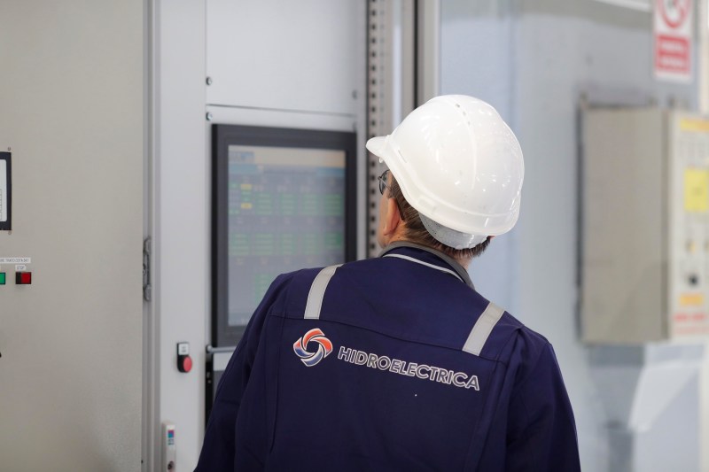 Liberalization of energy prices: The Minister of Energy urges Romanians to move to Hidroelectrica, but the company says it can no longer take many customers