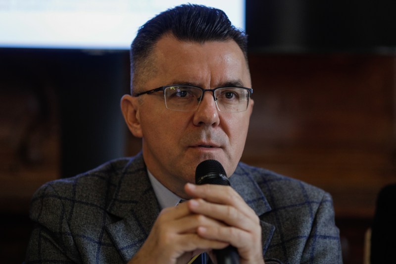 Dan Dungaciu is the new consultant on external gold / controversies around him