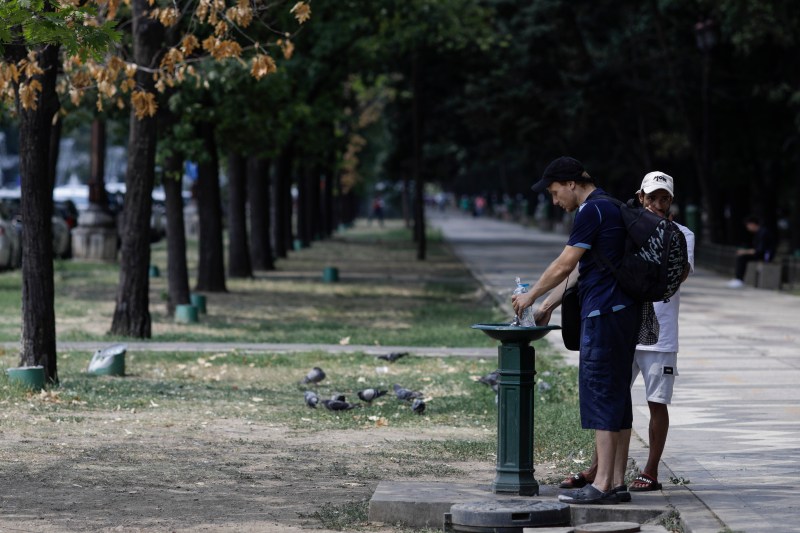 Orange code of heat in 12 counties and in Bucharest. Doctors' recommendations for highly high temperatures days