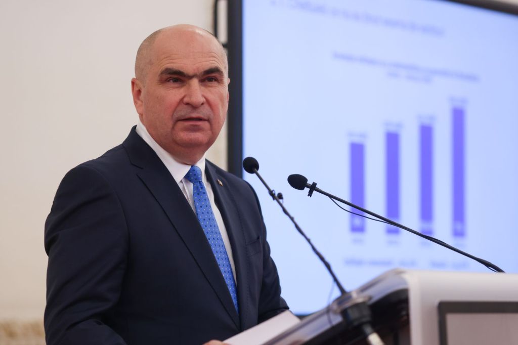 Ilie Bolojan, PNL president, holds a press conference at the Parliament Palace in Bucharest, June 13, 2025. Inquam Photos / George Călin