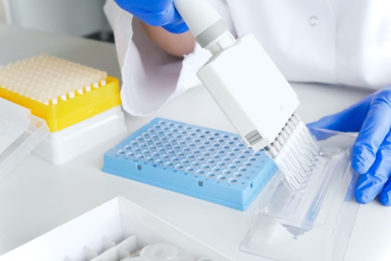 How did genetic tests life of three patients in the same family