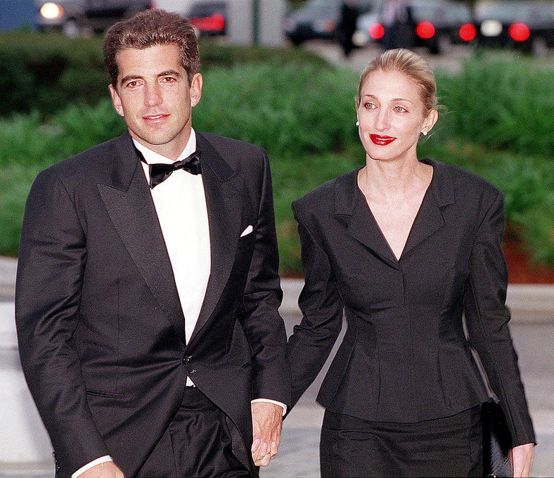 John F. Kennedy JR and Carolyn Bessette Kennedy, May 1999