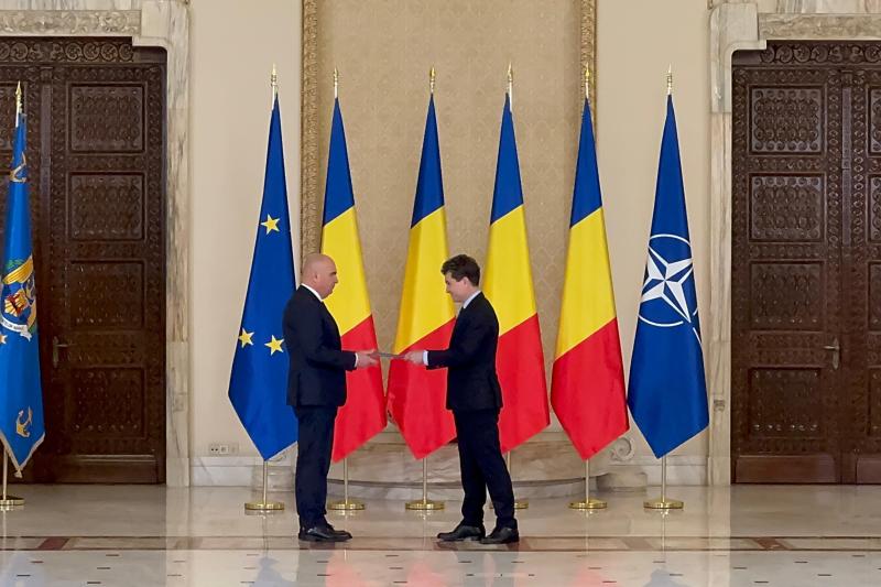 Nicușor Dan, when taking the oath by the Government: 