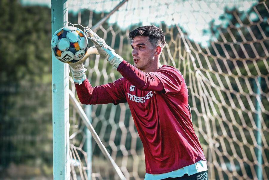 Marian Aioani will have an important competitor in Franz Stolz for the Giulesti Gate. Photo: FC Rapid Three big doubts for Costel Gâlcă after the Rapid Cantonment in Slovenia