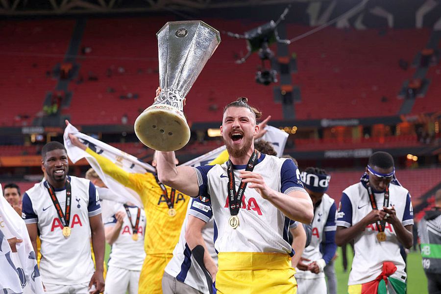 The club to which Radu Drăgușin was proposed! »His agent discussed a possible transfer right this summer